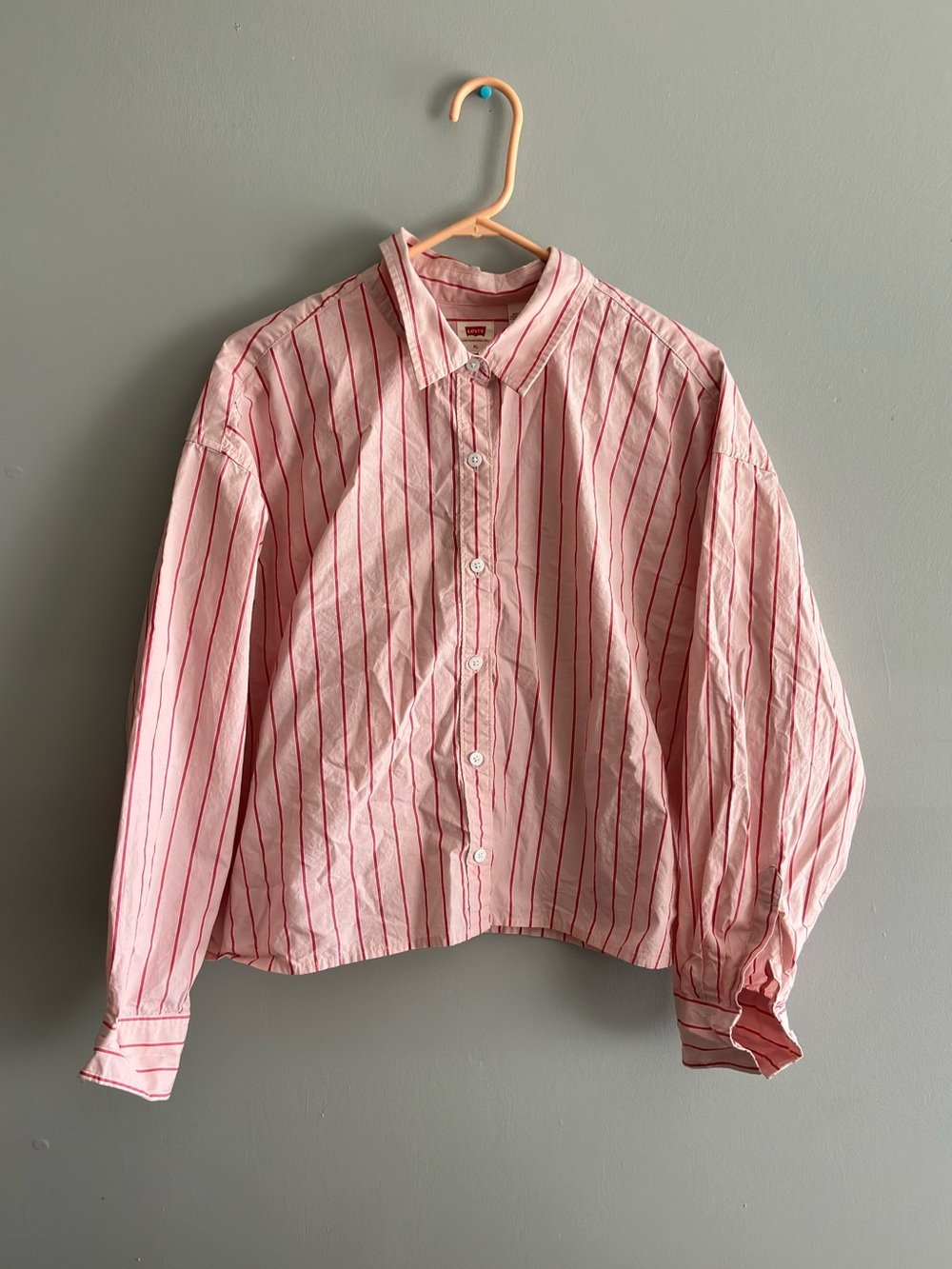 Levi's Pink and Red Striped Men's Button-Down Shirt